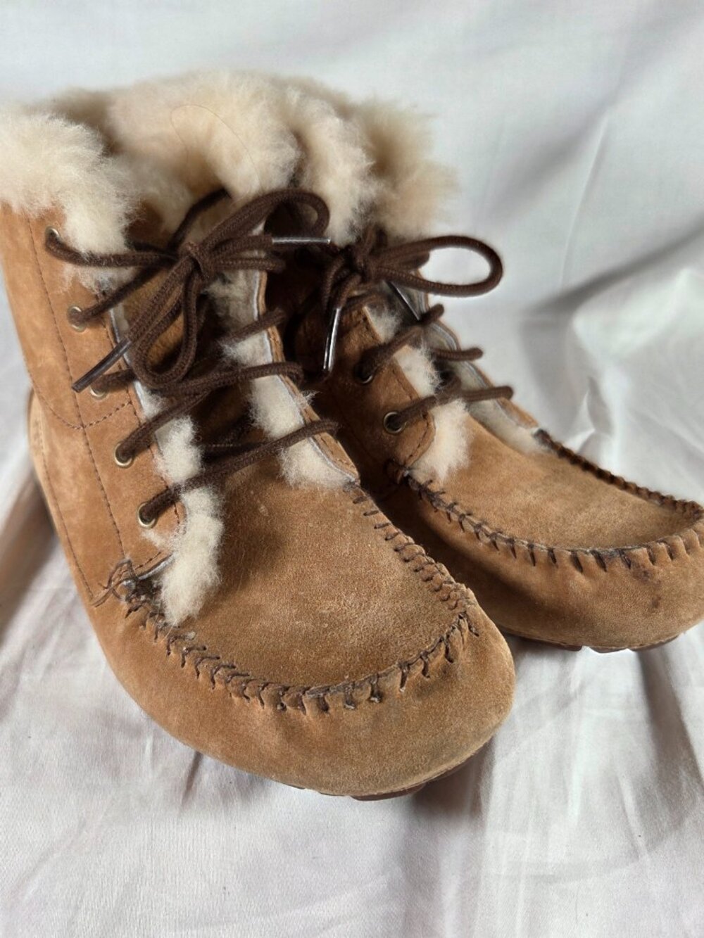 UGG Australia Sequoia Chestnut Suede Shearling Lace Up Boots - Women's Size 5